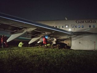 Kronologi Tergelincirnya Pesawat Garuda Indonesia