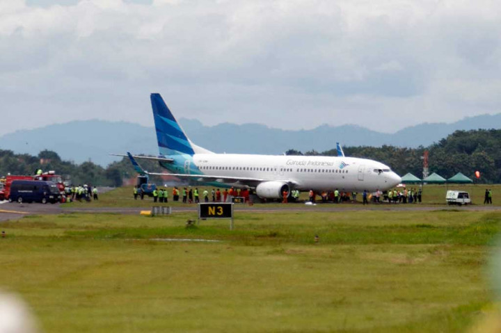 Pesawat Garuda Tergelincir Berhasil Dievakuasi
