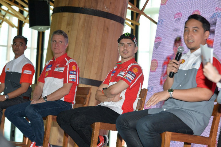 Mulai Nyaman dengan Desmosedici, Lorenzo Optimistis Tatap MotoGP 2017