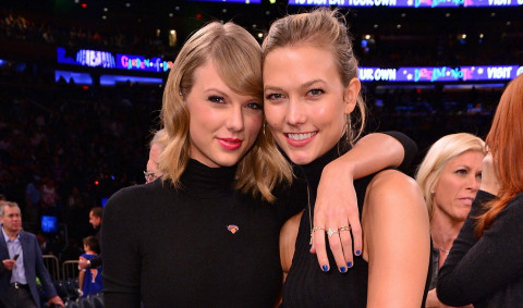 Malas Bicarakan Taylor Swift Karlie Kloss Batalkan Wawancara Di