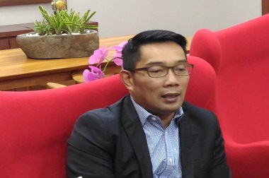 Soal Pilgub Jabar, Emil: Saya masih <i>Fifty-Fifty</i>