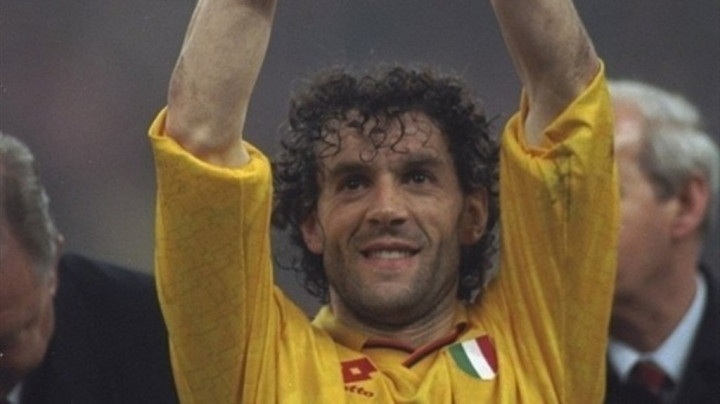 1995: Jungkalkan Arsenal, AC Milan Rengkuh Trofi Piala Super Eropa