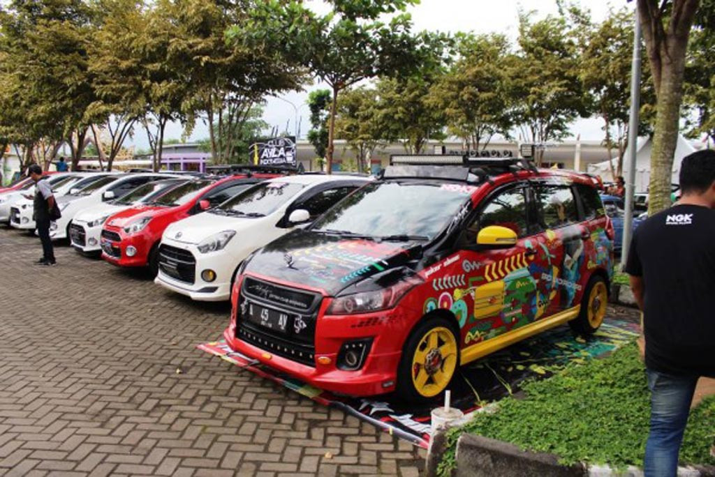 Gandeng komunitas menjadi cara ampuh untuk berpromosi. NGK