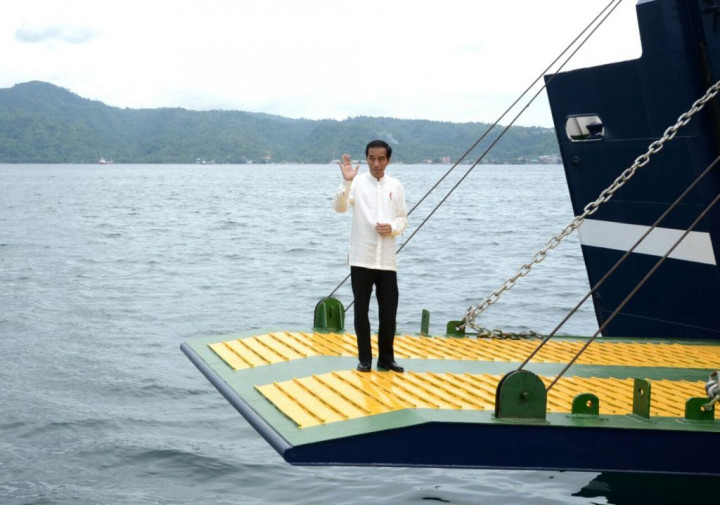 Presiden Jokowi Tinjau Proyek PLTU Mangkarak di Maluku