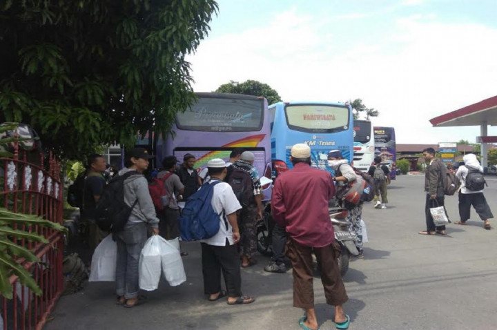 Rombongan dari Yogyakarta dan Solo mulai Berangkat ke Jakarta