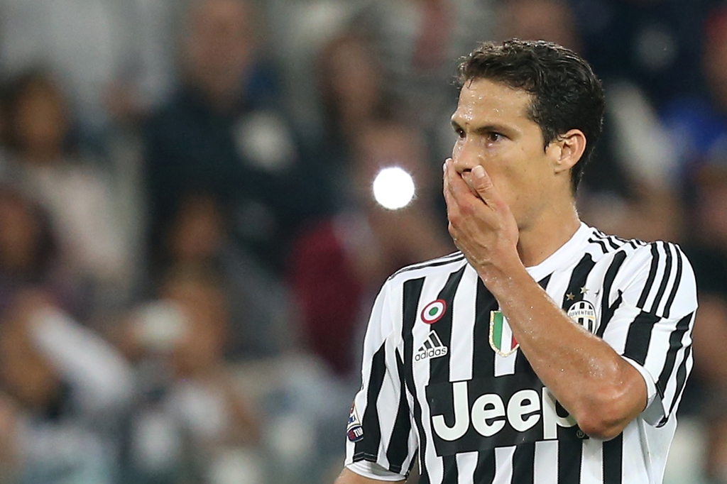 Hernanes (MARCO BERTORELLO / AFP)