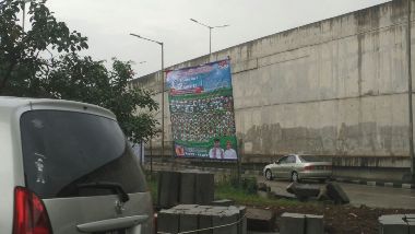 Atribut Kampanye Masih Hiasi Jalan Ibu Kota