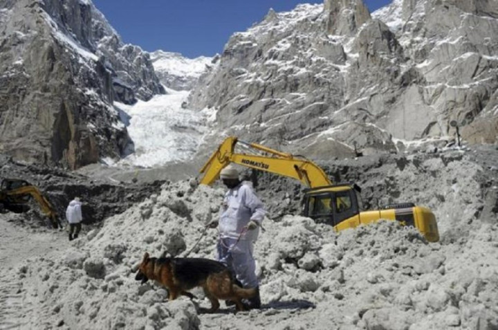 Empat Orang Tertimbun Salju Longsor di Prancis
