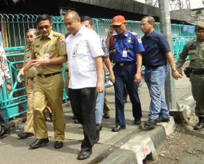 Djarot Tinjau Pasar Senen