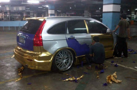 4 Cara Mudah Melepas Stiker Di Mobil