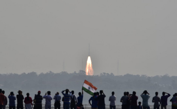 Dalam Sehari, India Luncurkan 104 Satelit ke Orbit