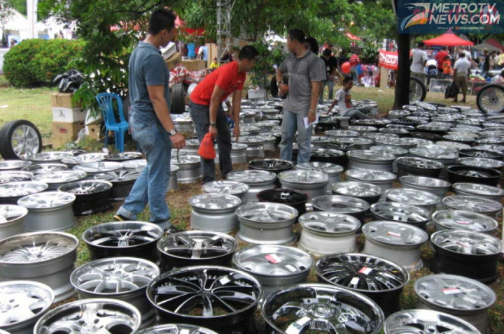 Otobursa Tumplek Blek Masih Hadir di Parkir Timur Senayan