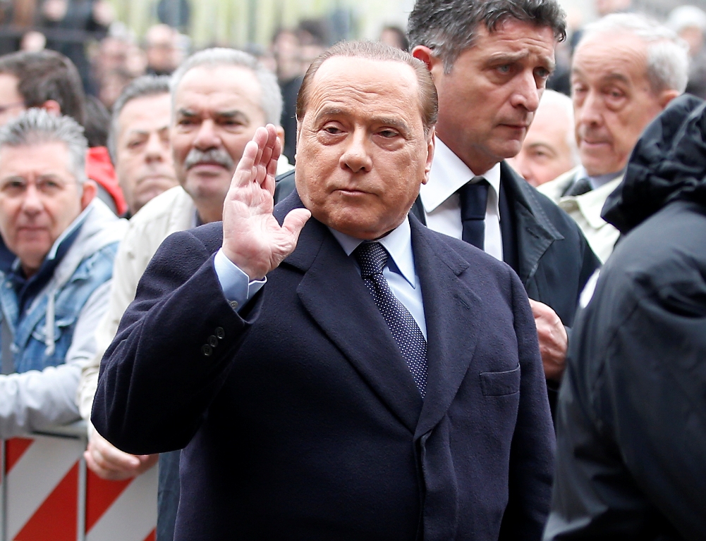 Berlusconi sudah memegang saham mayoritas Milan sejak 1986
