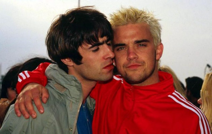 Robbie Williams Ingin Berkolaborasi dengan Liam Gallagher