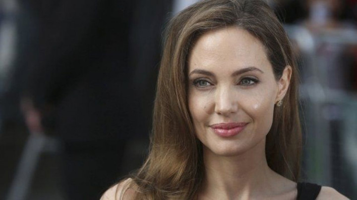 Angelina Jolie Suka Makan Serangga, Bagaimana Gizinya?