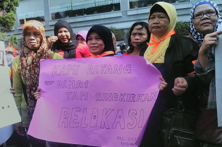 PKL Cicadas Tolak Relokasi