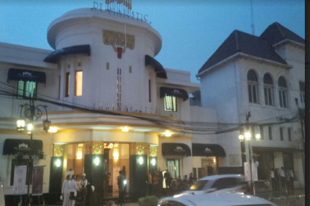 Gedung bersejarah De Majestic yang berada di Jalan Braga Pendek, Kota Bandung, MTVN - Roni Kurniawan