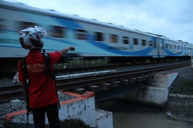 Satu Bocah Tewas Tertabrak Kereta Sempat Terbawa Arus Sungai