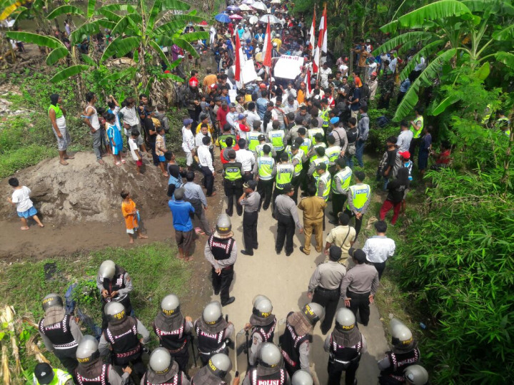 Polisi Gagalkan Pendudukan Tol Kanci-Pejagan