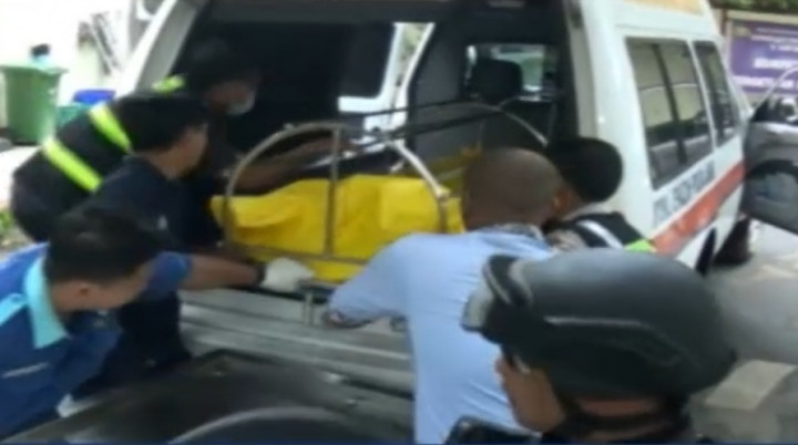 Jenazah Pelaku Bom Cicendo Dibawa Ke RS Polri Sukanto Kramat Jati