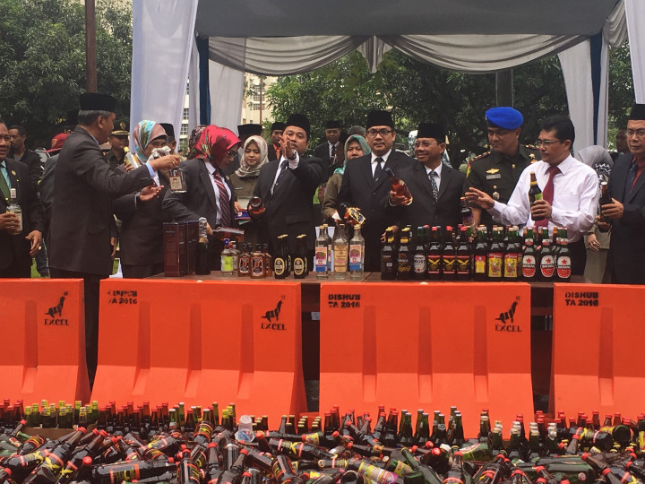 Pemkot Tangerang Musnahkan Miras 7.128 botol