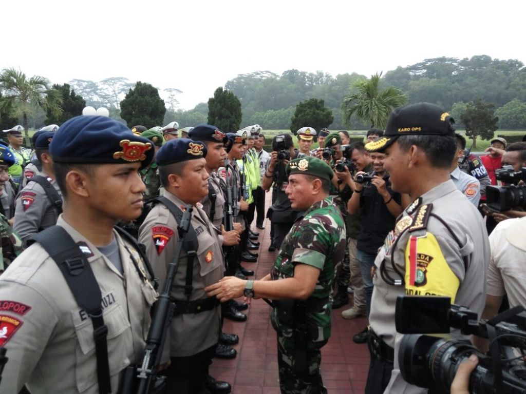 Pangkogabpam Lieutenant General Edy Ramhmayadi (Photo:MTVN/Anggi Tondi Martaon)