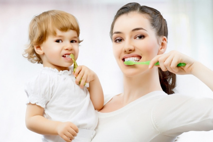 Sampai Kapan Baiknya Pantau Anak Menyikat Gigi?