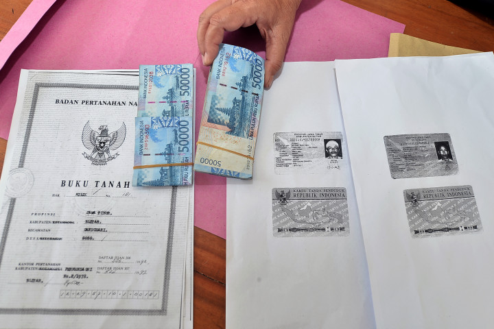 Biaya Urus Sertifikat Rp20 Juta, Warga Mengadu ke Ahok