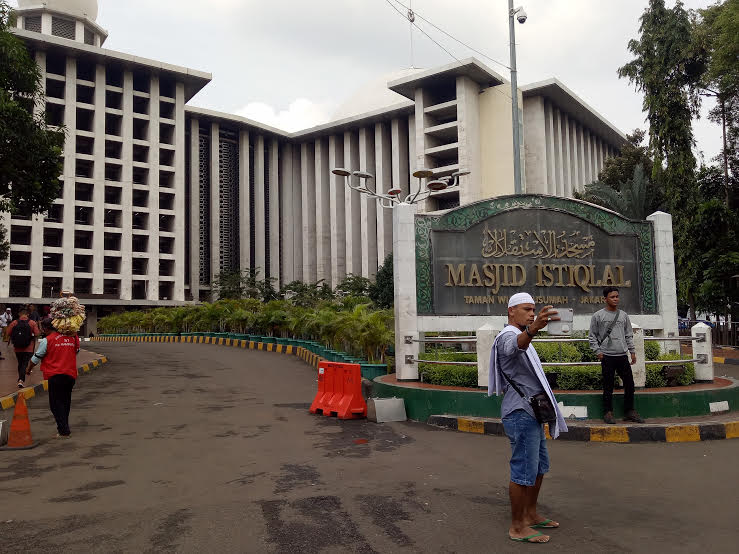 Suasana Masjid Istiqlal jelang salat Jumat 3 Maret 2017/MTVN/Arga Sumantri