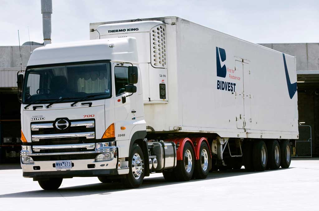 Hino siapkan tractor head sebagai langkah antisipatif permintaan di segmen industri baja, migas, alat berat dan konstruksi meningkat. Favcars