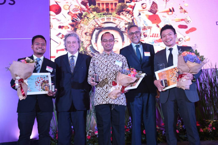 Alumni Universitas Inggris Raih Anugerah Lewat Kontribusi untuk Indonesia