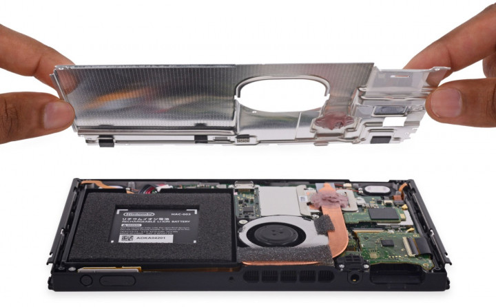 Melihat Jeroan Nintendo Switch