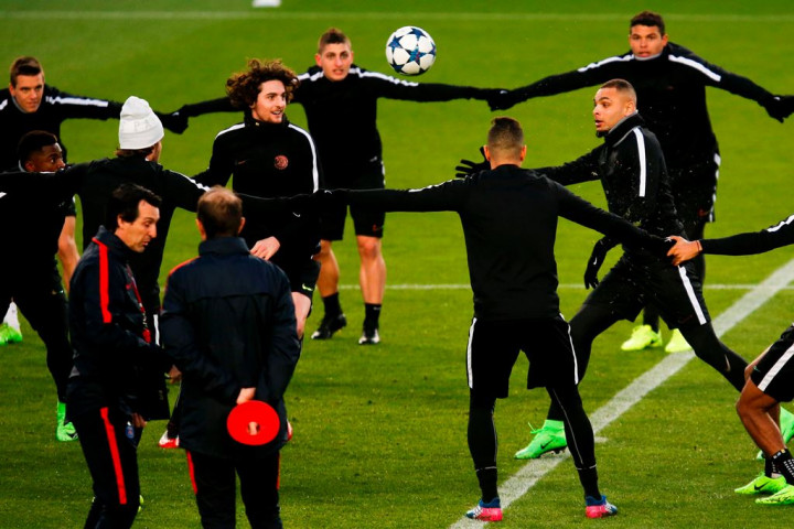 Jadwal Siaran Langsung Barcelona vs PSG Dini Hari Nanti