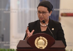 Kemenlu Pantau Pencairan Dana Kompensasi Korban Crane Arab