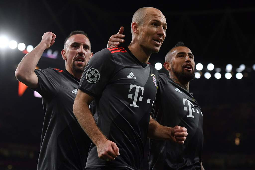 Arjen Robben (Tengah). (Foto: AFP/ Ben Stansall)