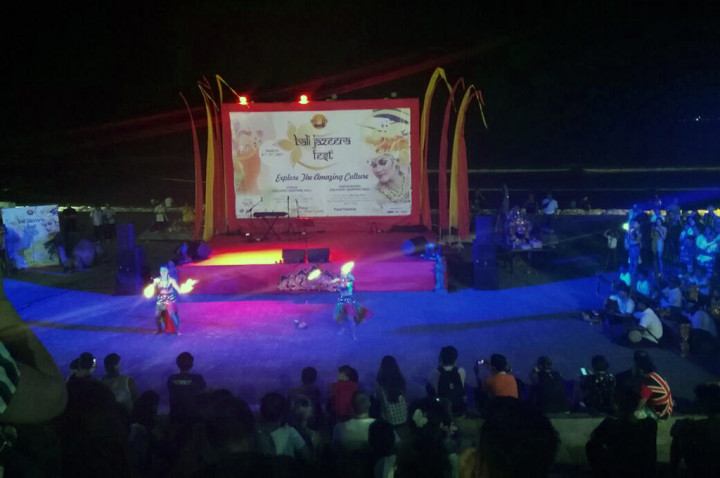 Lampu Aladin dari Botol Bekas Ditargetkan Pecahkan Rekor MURI