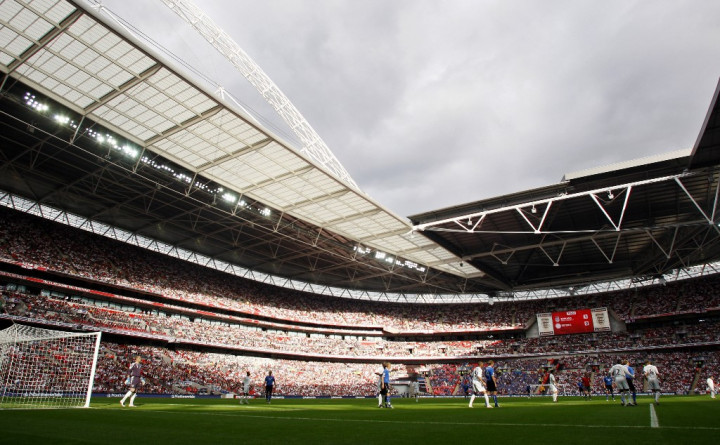 2007: Konstruksi Stadion Wembley Rampung