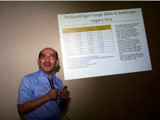 Faisal Basri Ungkap Kekhawatiran Pembentukan <i>Holding</i> Migas