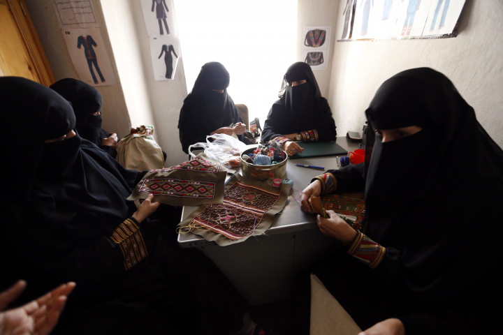 Saudi-Led Coalition Used Cluster Bombs in Yemen: Amnesty