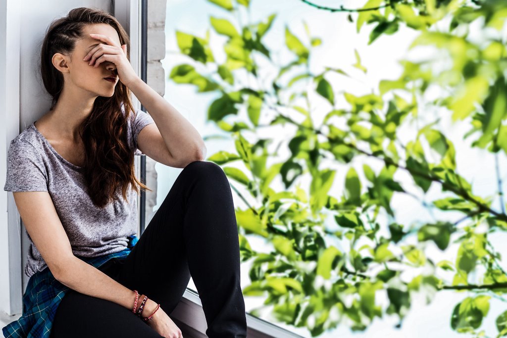 Perasaan fly adalah pertanda bahwa sirkulasi oksigen dalam tubuh mulai terganggu dan bila terus berlanjut maka dapat menyebabkan seseorang menjadi pingsan. (Foto: Teenrehabcenter)