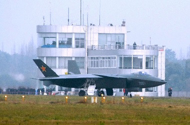 Tiongkok Resmi Gunakan Pesawat Siluman Terbaru J-20