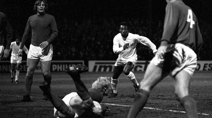 1973: Tampil Bersama Santos, Pele Dikalahkan Fulham