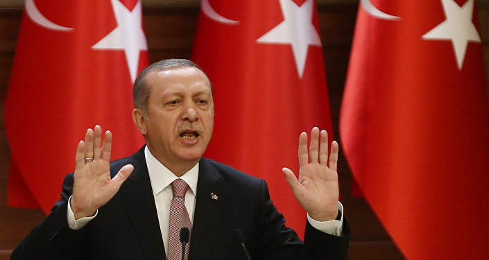 Turki Berang Menlunya Ditolak Mendarat di Belanda