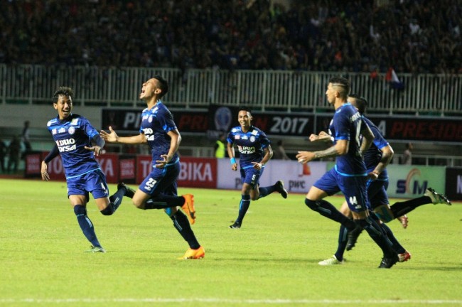 Arema Juara Piala Presiden 2017, Jokowi Ucapkan Selamat