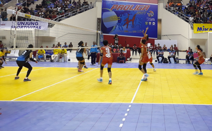 Tim Putri Popsivo Polwan Amankan Tiket Final Four Proliga 2017