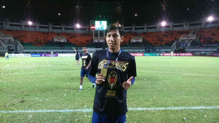 Bek Sayap Arema Berbunga-bunga Usai Juara Piala Presiden 2017