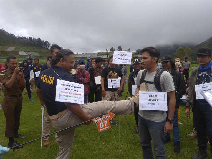 Ilham Tesungkur di Lembah Penyiksaan Mapala UII