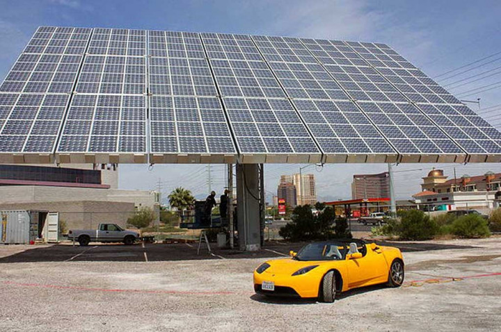 Bos Tesla Tantang Penyediaan Tenaga Listrik di Australia Selatan