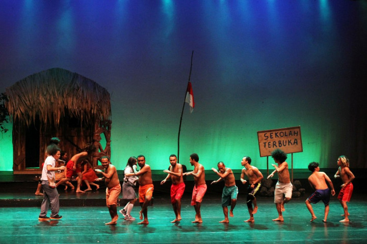 Sastrawan Agus Noor Refleksikan Persoalan Bangsa lewat Teater