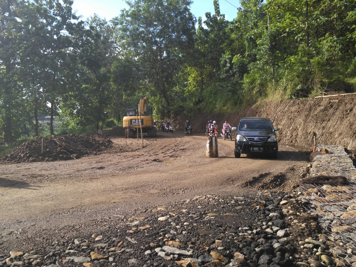 Alternatif Kendal-Semarang Sudah Bisa Dilintasi Mobil